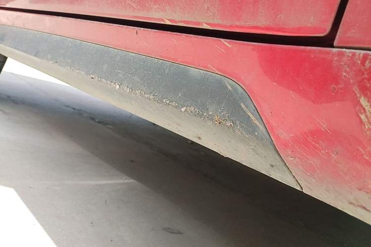 Used Baojun E200 2019 250KM Smart Drive Edition Right Side Sill
