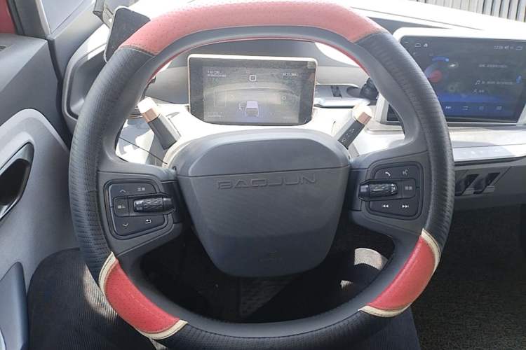 Used Baojun E200 2019 250KM Smart Drive Edition Steering Wheel