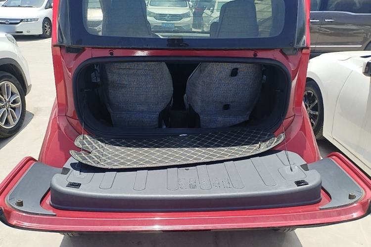 Used Baojun E200 2019 250KM Smart Drive Edition Trunk