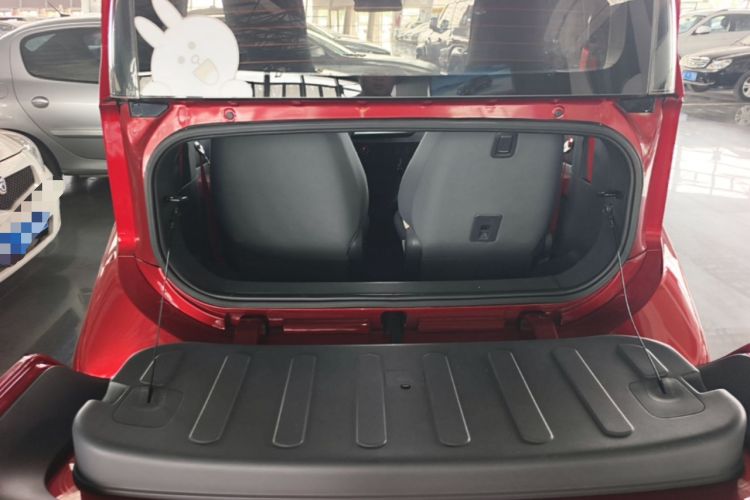 Used Baojun E200 2019 250KM Smart Drive Edition Trunk