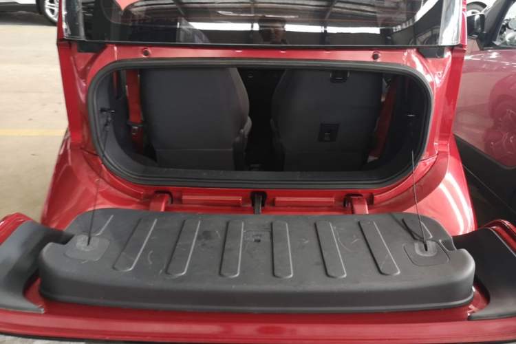 Used Baojun E200 2019 250KM Smart Enjoyment Version Trunk
