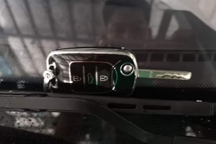 Used Baojun E200 2019 250KM Smart Drive Edition Vehicle Key