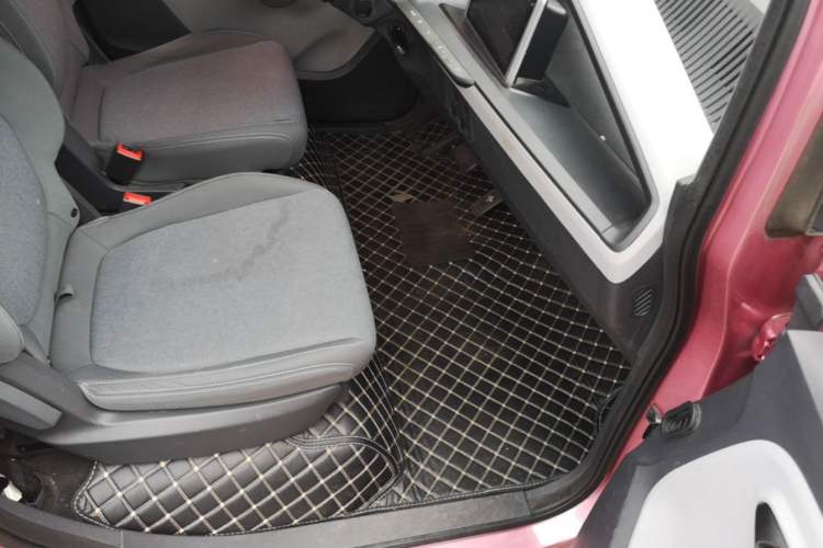 Used Baojun E200 2019 250KM Smart Drive Edition Right Front Seat