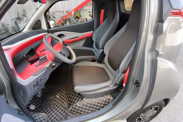 Used Baojun E200 2019 250KM Smart Enjoyment Version Left Front Seat