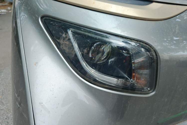 Used Baojun E200 2019 250KM Smart Drive Edition Right Front Headlight