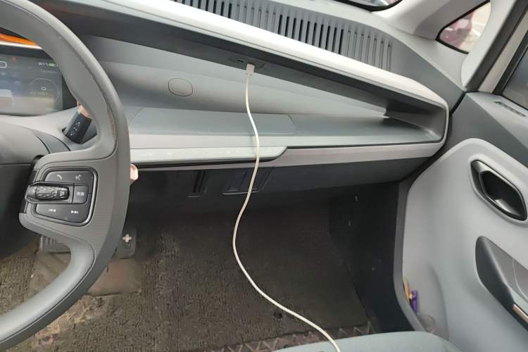 Used Baojun E200 2019 250KM Smart Drive Edition Audio And AC Panel