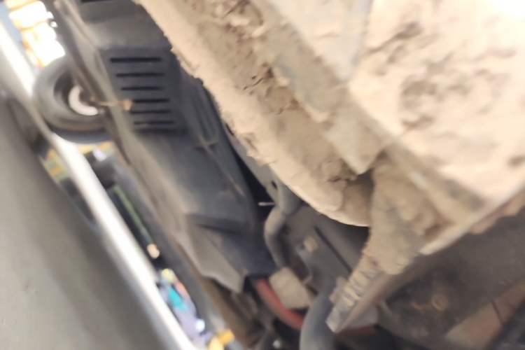 Used Baojun E200 2019 250KM Smart Drive Edition Chassis Front Right