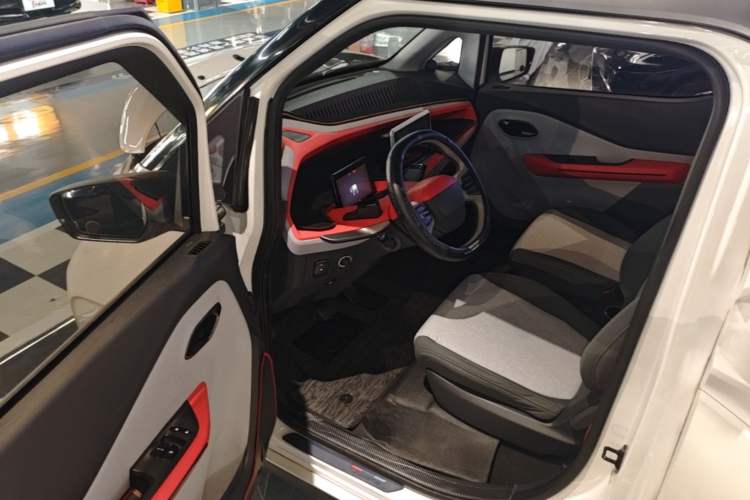 Used Baojun E200 2019 250KM Smart Enjoyment Version Driver Seat