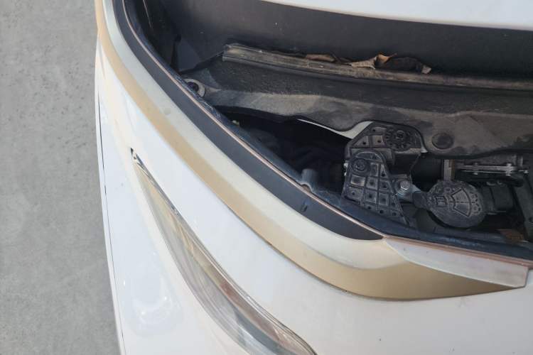 Used Baojun E200 2019 250KM Smart Drive Edition Engine Bay Right