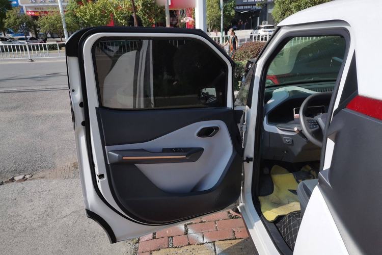 Used Baojun E200 2019 250KM Smart Drive Edition Exterior 7
