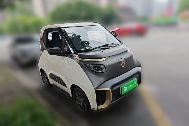 Used Baojun E200 2019 250KM Smart Drive Edition Front Right 45 Deg