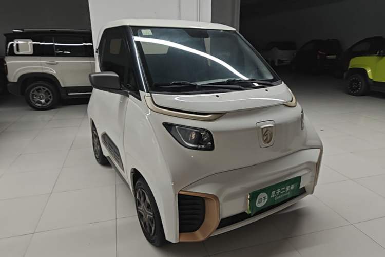 Used Baojun E200 2019 250KM Smart Drive Edition Front Right 45 Deg