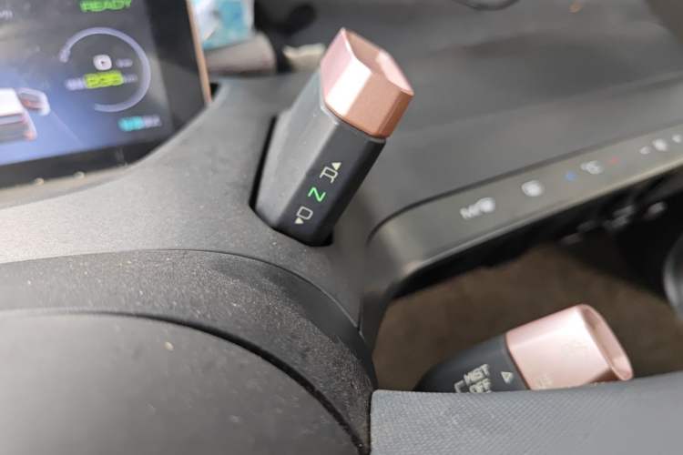 Used Baojun E200 2019 250KM Smart Drive Edition Gear Lever