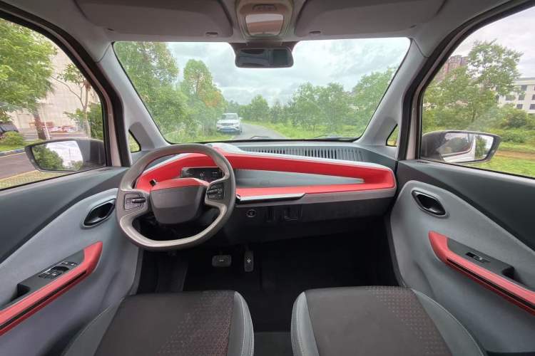 Used Baojun E200 2019 250KM Smart Enjoyment Version Interior 3