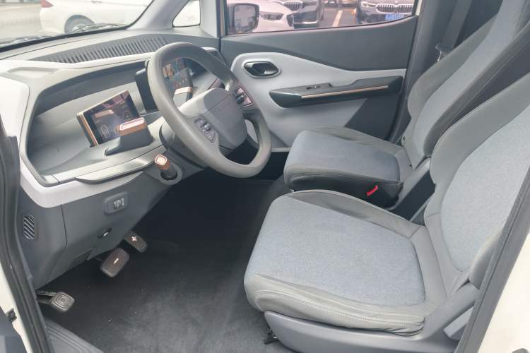 Used Baojun E200 2019 250KM Smart Drive Edition Interior 4