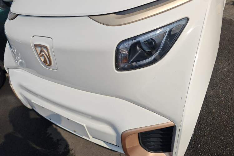 Used Baojun E200 2019 250KM Smart Enjoyment Version Left Front Headlight