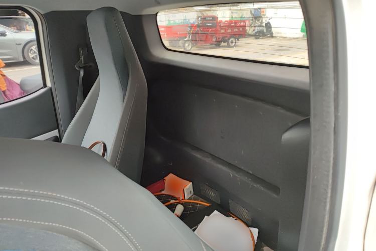Used Baojun E200 2019 250KM Smart Drive Edition Left Rear Seat