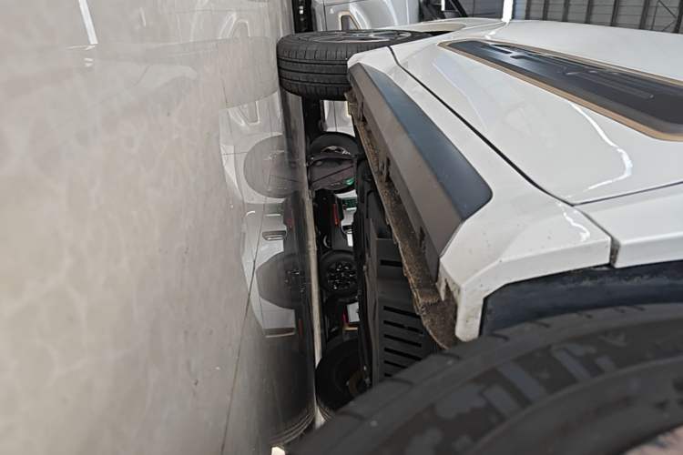 Used Baojun E200 2019 250KM Smart Drive Edition Right Side Sill