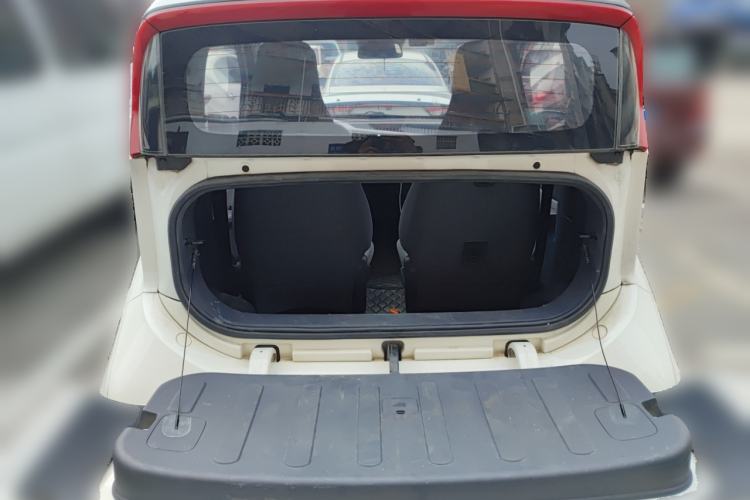 Used Baojun E200 2019 250KM Smart Drive Edition Trunk