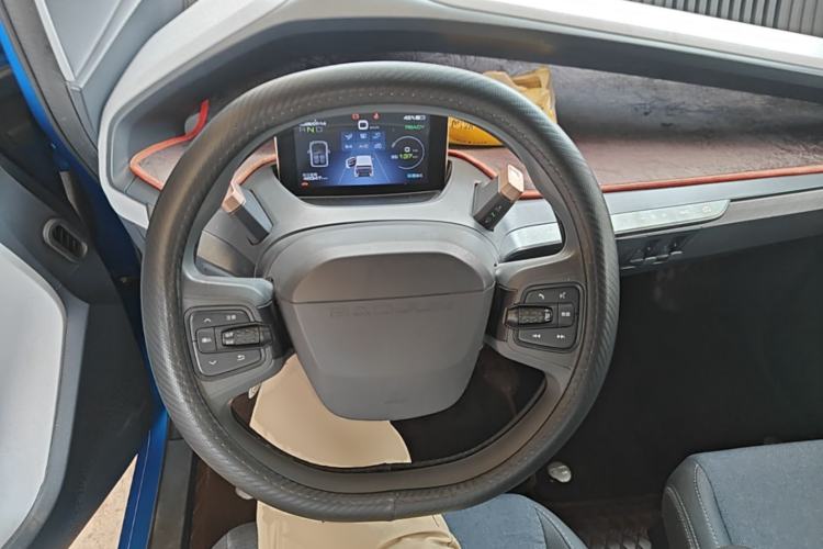 Used Baojun E200 2020 305KM Smart Drive Version Steering Wheel