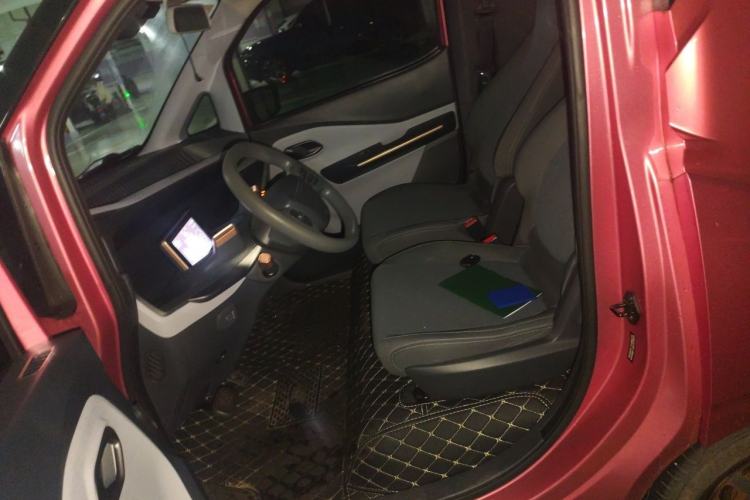 Used Baojun E200 2020 305KM Smart Drive Version Left Front Seat