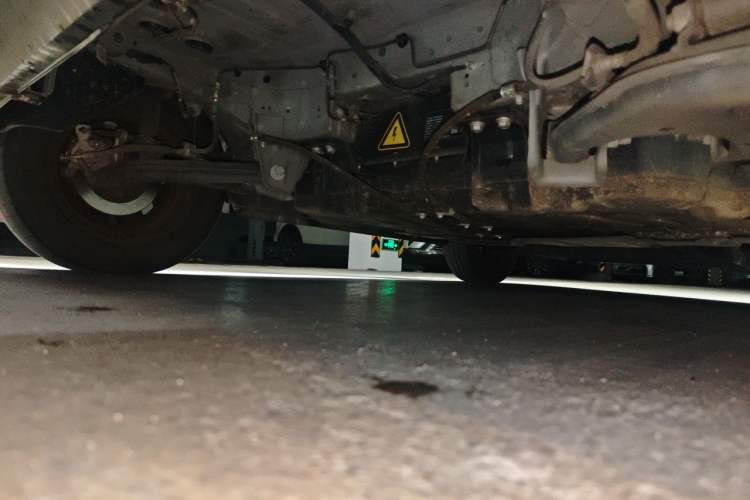 Used Baojun E200 2020 305KM Smart Drive Version Chassis Rear Right