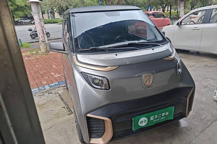 Used Baojun E200 2020 305KM Smart Drive Version Front Right 45 Deg