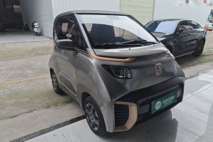 Used Baojun E200 2020 305KM Smart Drive Version Front Right 45 Deg