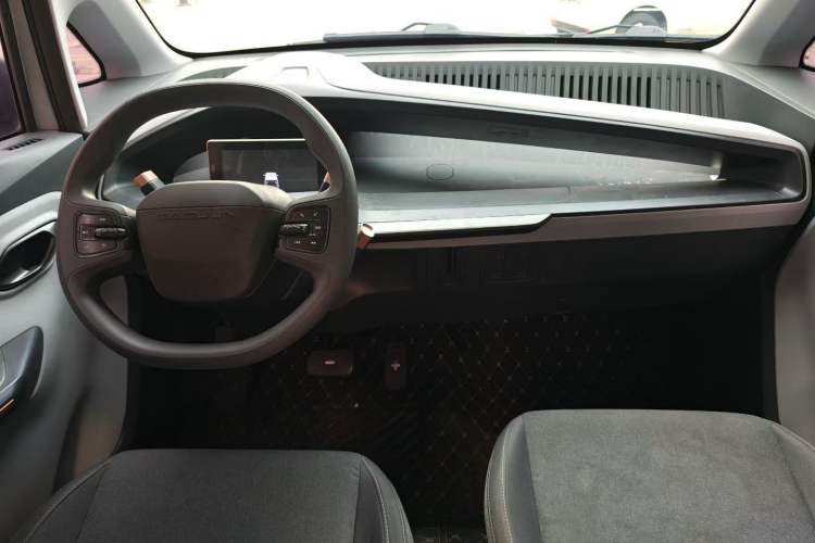 Used Baojun E200 2020 305KM Smart Drive Version Interior 1