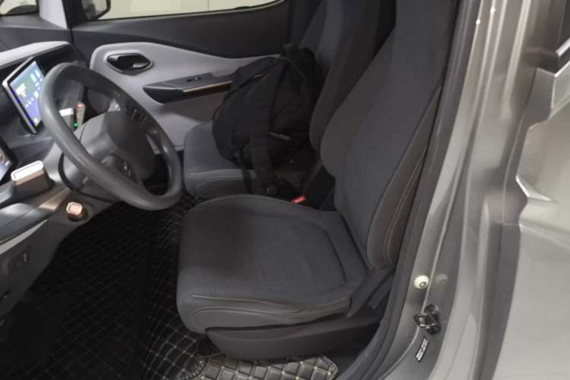 Used Baojun E200 2020 305KM Smart Drive Version Left Rear Seat