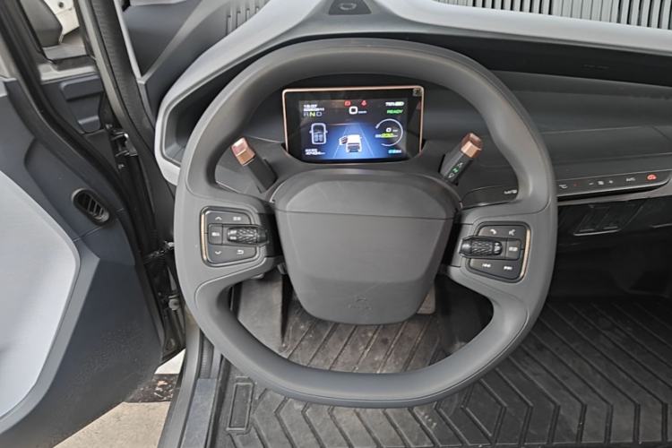 Used Baojun E200 2020 305KM Smart Drive Version Steering Wheel
