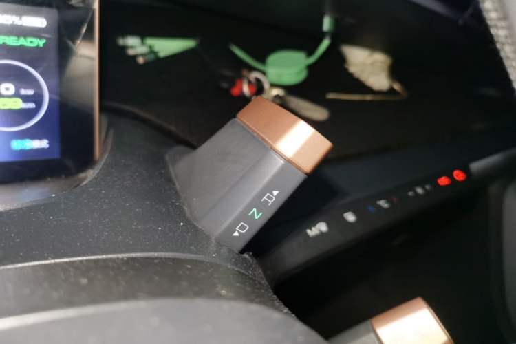 Used Baojun E200 2020 305KM Smart Drive Version Gear Lever