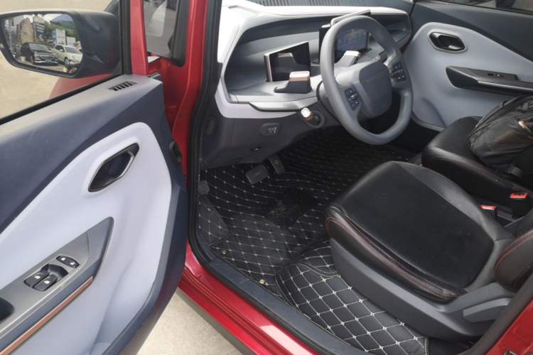 Used Baojun E200 2020 305KM Smart Drive Version Driver Seat