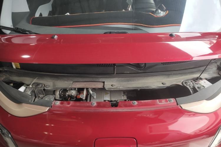 Used Baojun E200 2020 305KM Smart Drive Version Engine Bay