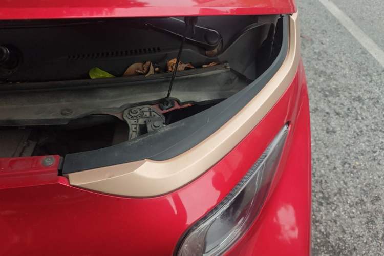 Used Baojun E200 2020 305KM Smart Drive Version Engine Bay Left