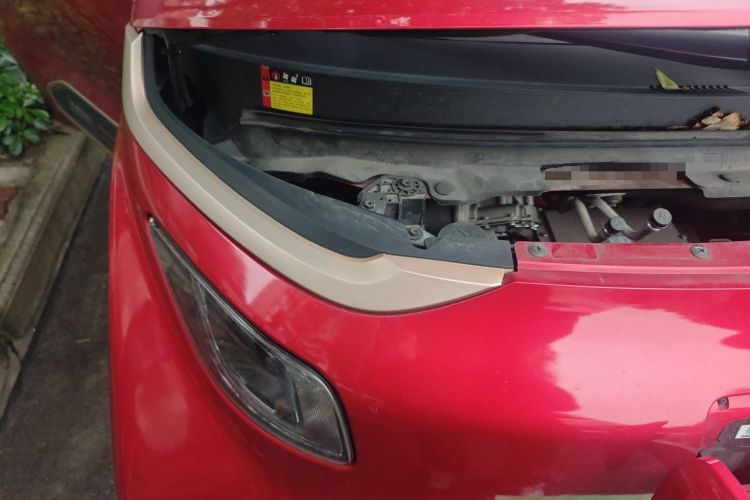 Used Baojun E200 2020 305KM Smart Drive Version Engine Bay Right