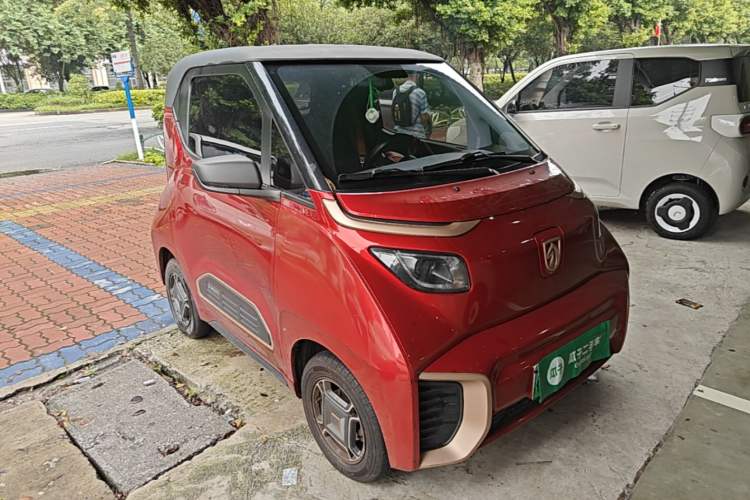 Used Baojun E200 2020 305KM Smart Enjoyment Version Front Right 45 Deg