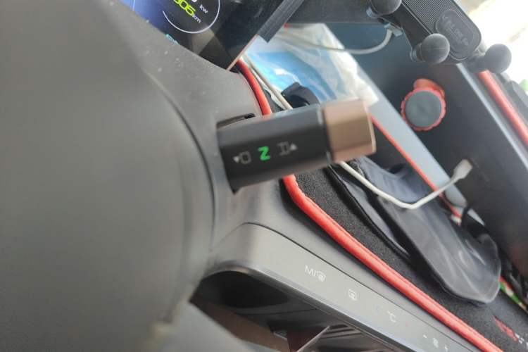 Used Baojun E200 2020 305KM Smart Drive Version Gear Lever