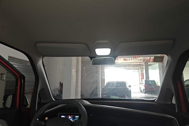 Used Baojun E200 2020 305KM Smart Drive Version Headliner