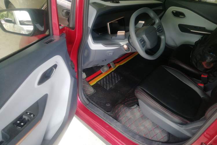 Used Baojun E200 2020 305KM Smart Drive Version Interior 3