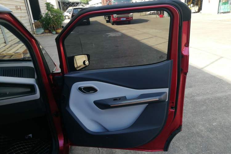Used Baojun E200 2020 305KM Smart Enjoyment Version Interior 6