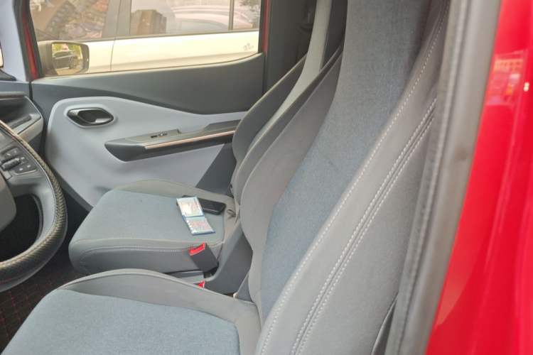 Used Baojun E200 2020 305KM Smart Drive Version Left Rear Seat