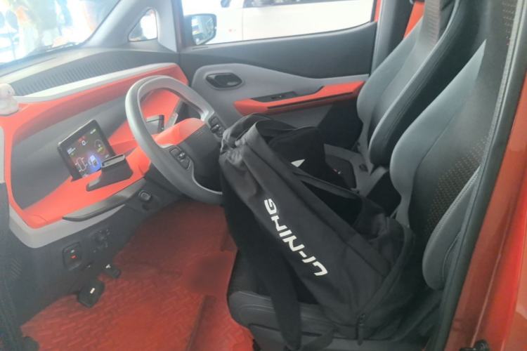 Used Baojun E200 2020 305KM Smart Enjoyment Version Left Rear Seat
