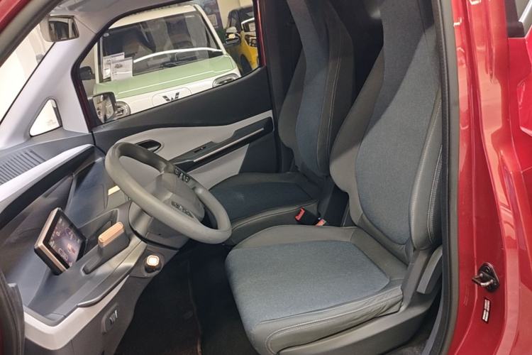 Used Baojun E200 2020 305KM Smart Enjoyment Version Left Rear Seat