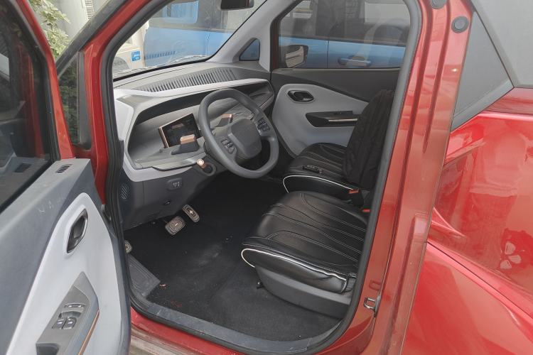 Used Baojun E200 2020 305KM Smart Drive Version Left Rear Seat