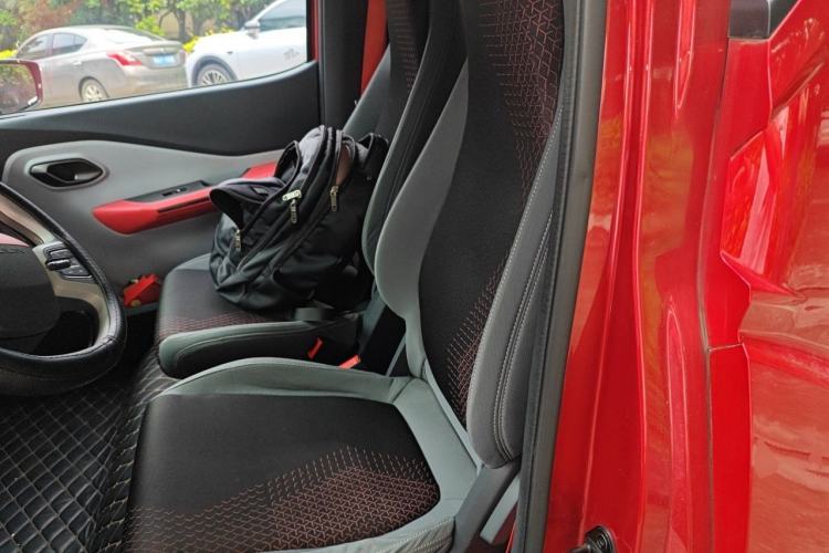 Used Baojun E200 2020 305KM Smart Enjoyment Version Left Rear Seat