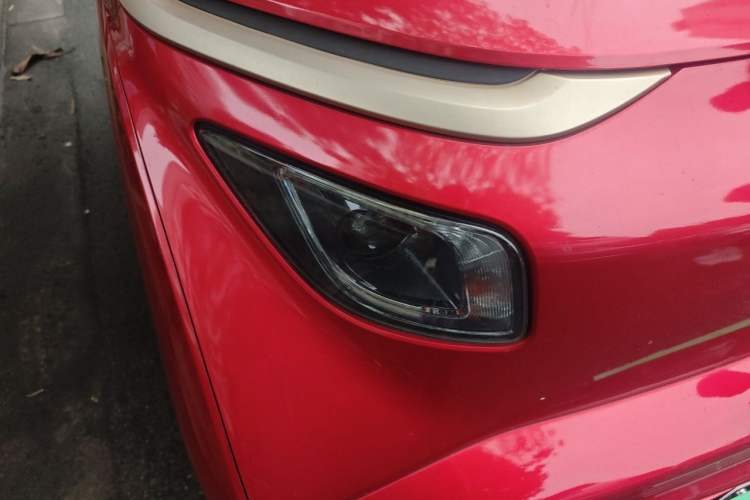 Used Baojun E200 2020 305KM Smart Drive Version Right Front Headlight
