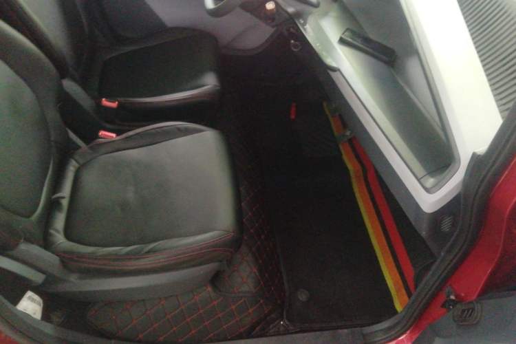 Used Baojun E200 2020 305KM Smart Drive Version Right Front Seat