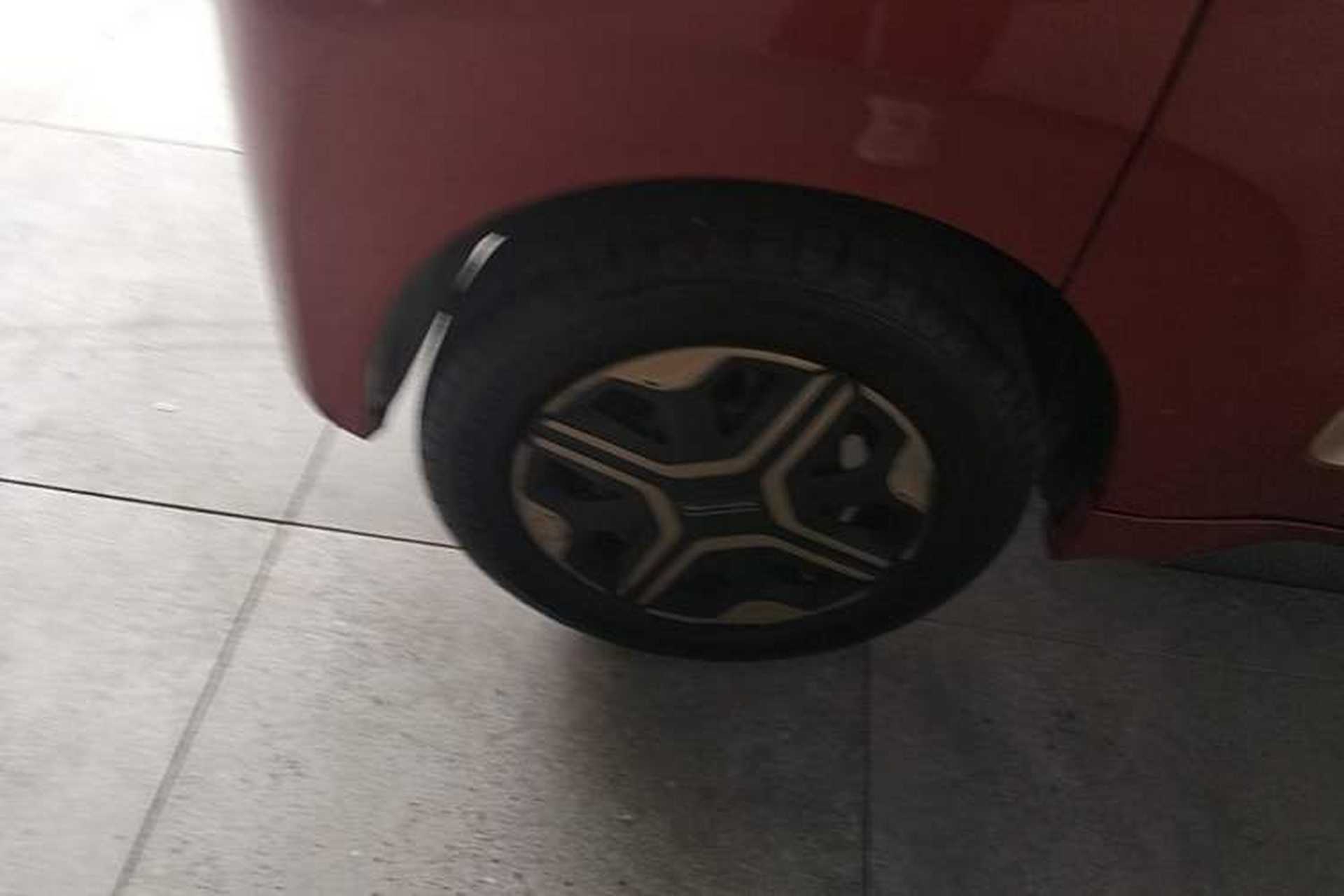 Used Baojun E200 2020 305KM Smart Drive Version Right Rear Wheel Hub
