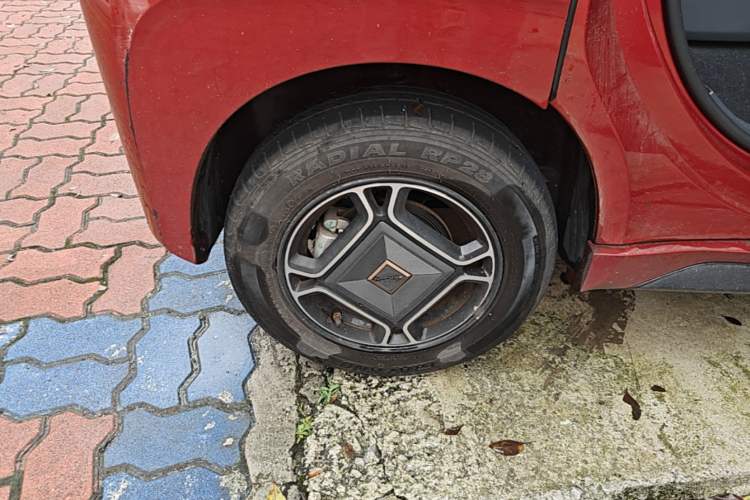 Used Baojun E200 2020 305KM Smart Enjoyment Version Right Rear Wheel Hub